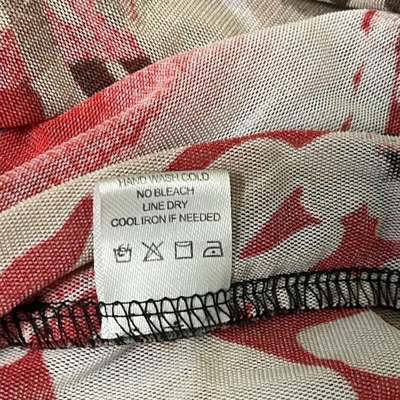 Erin London Women’s Abstract Blouse Plus Size M Red Tones - Picture 10 of 11